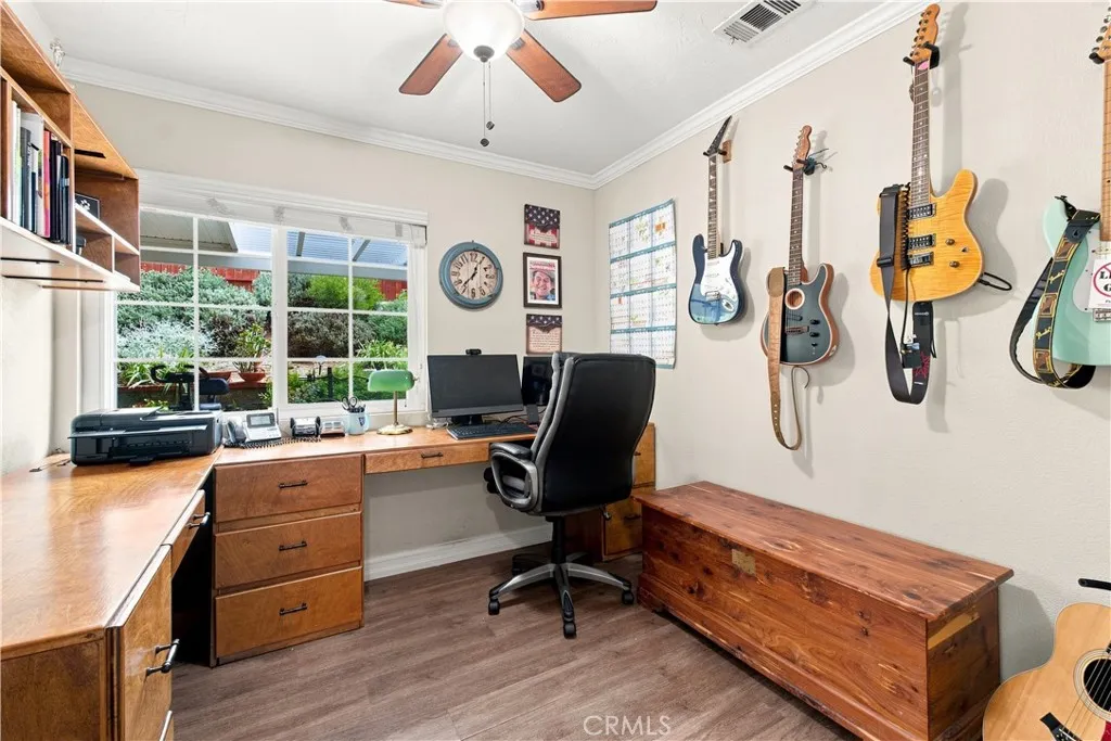 main property photo 15