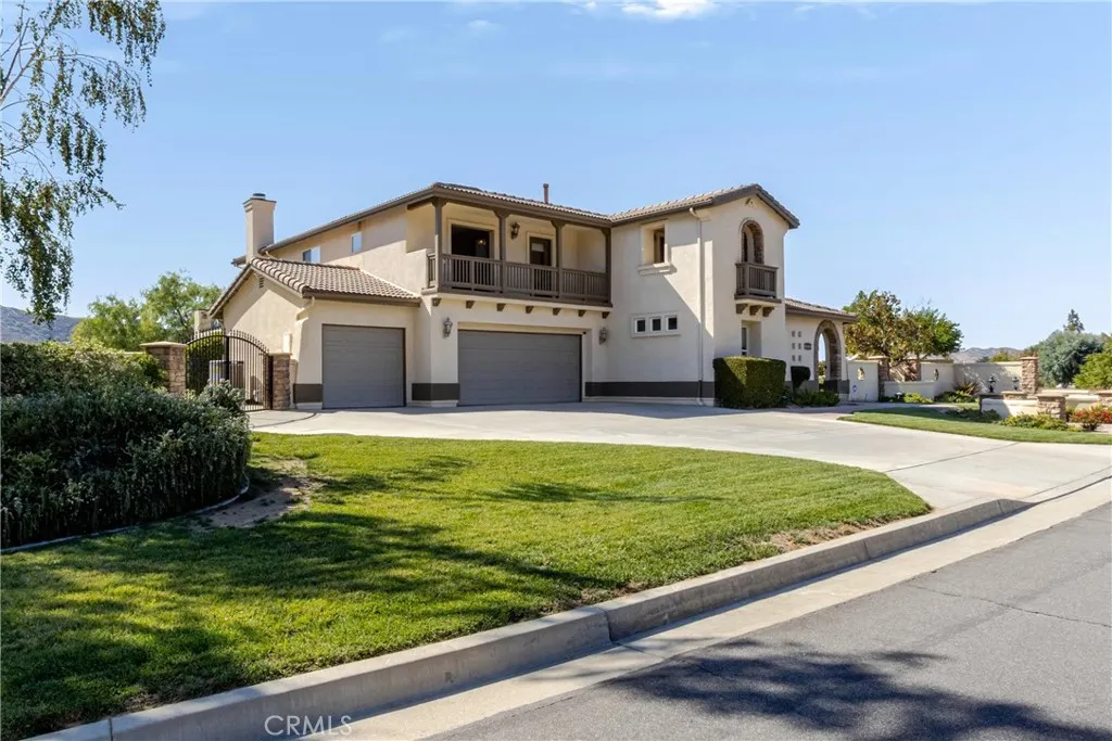 main property photo 4