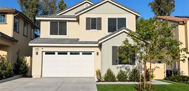 image of property with 4 Bed | 3 Bath | 2,539 Sqft