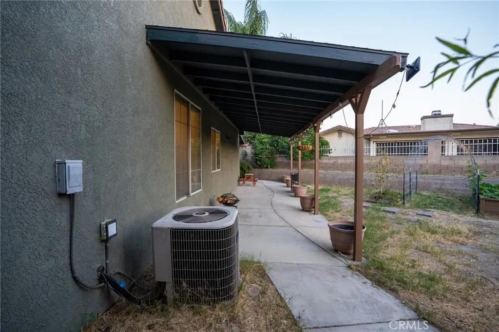 main property photo 31