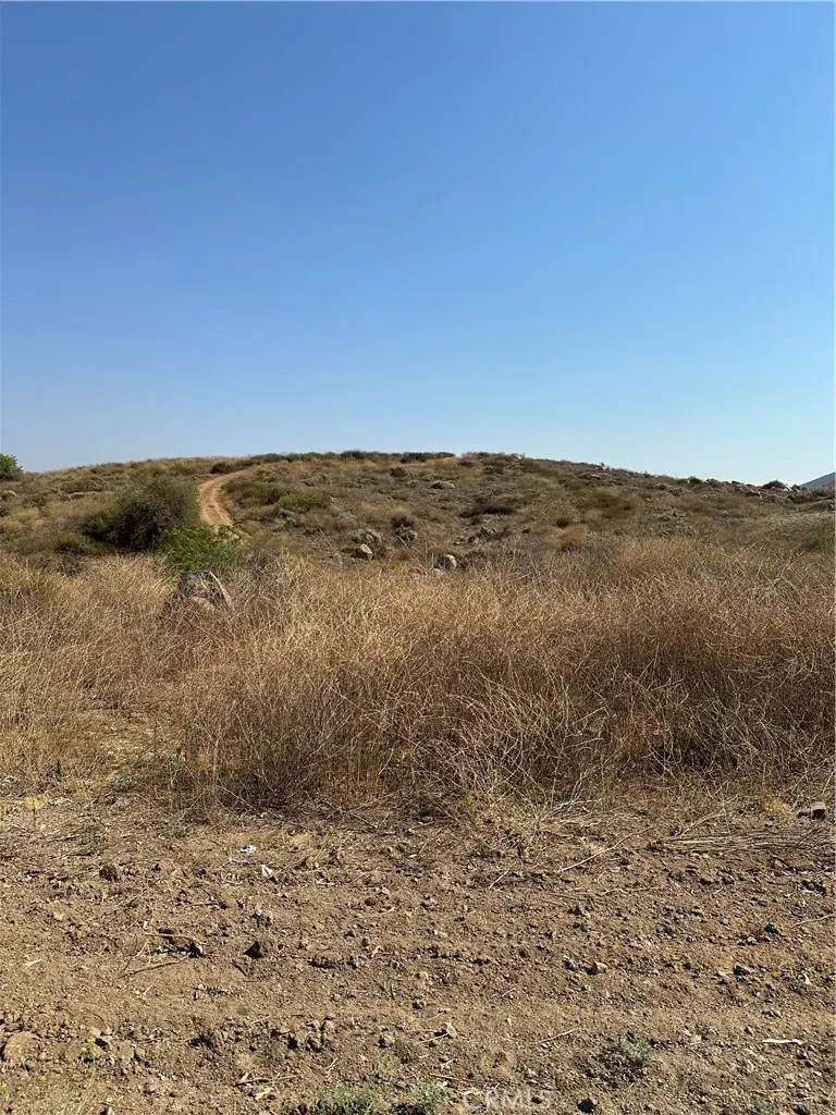 main property photo 13