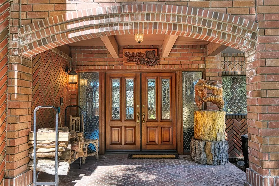 main property photo 26