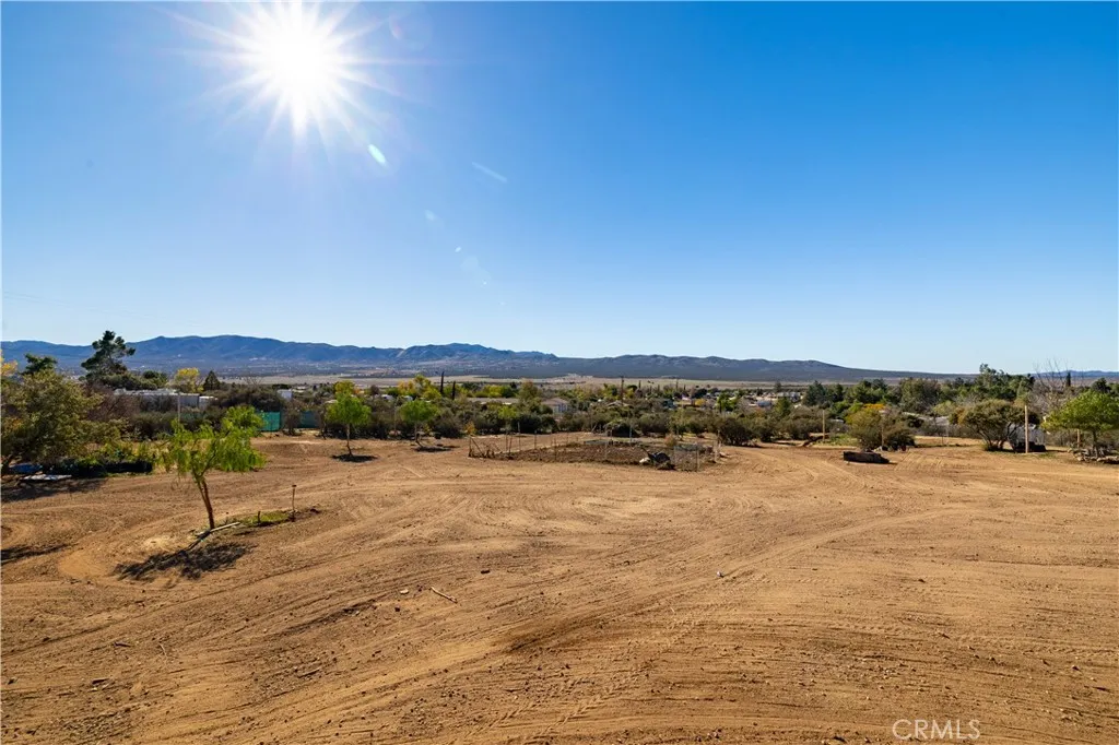 main property photo 28