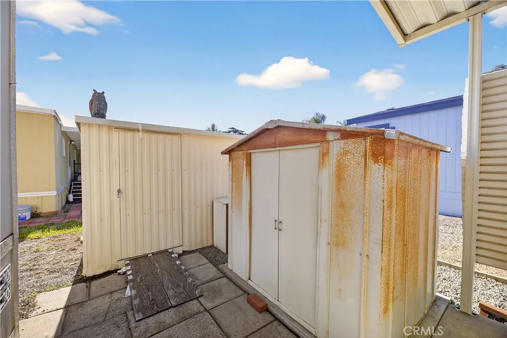 main property photo 24