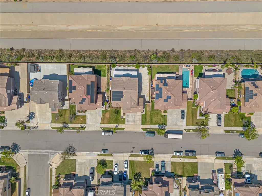 main property photo 44