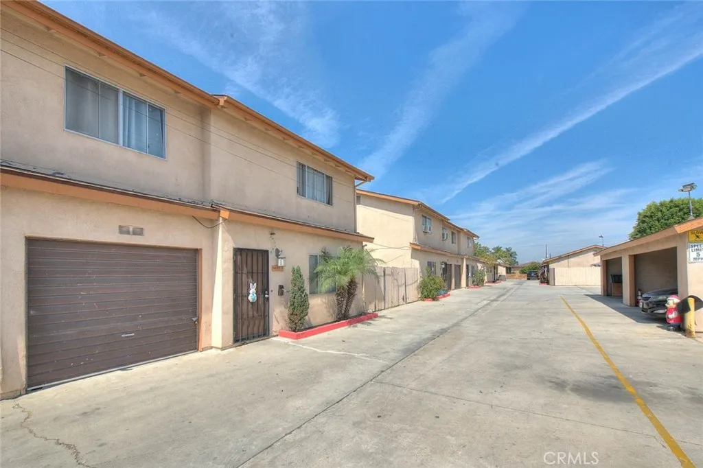 main property photo 51