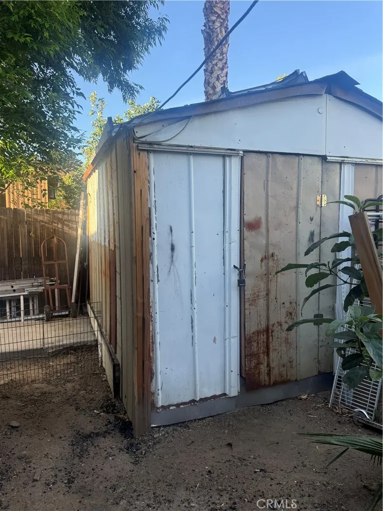 main property photo 18