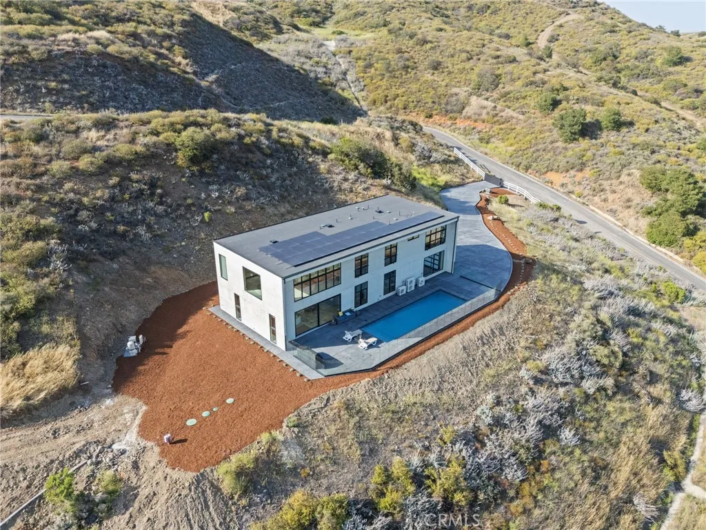 main property photo 60