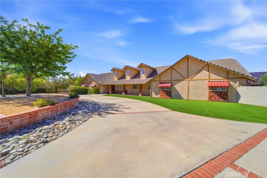 main property photo 4