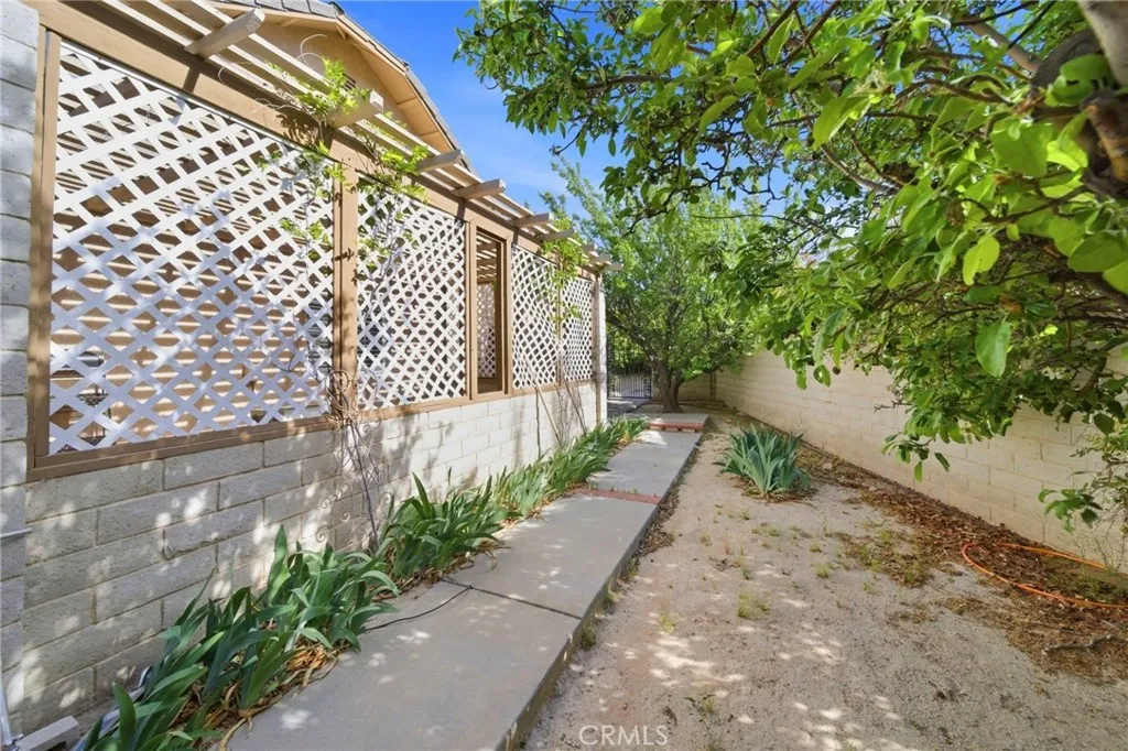 main property photo 54