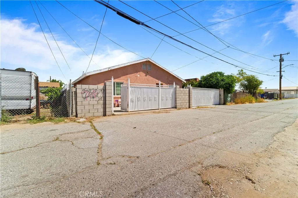 main property photo 29