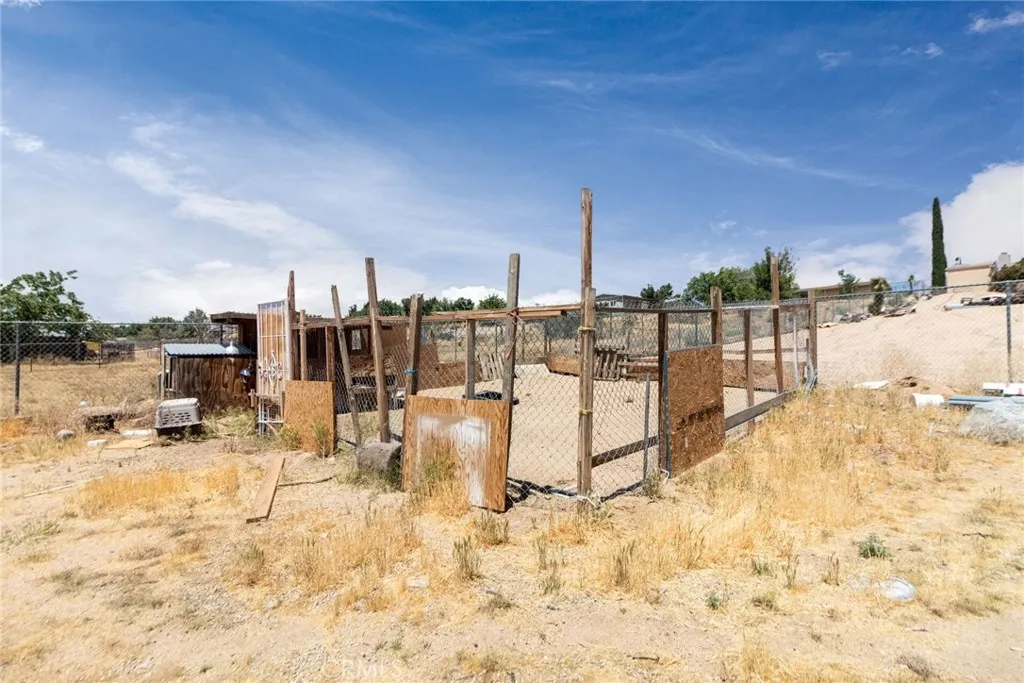 main property photo 24