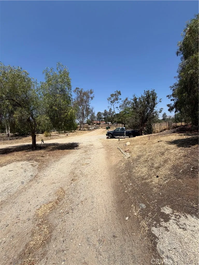 main property photo 31