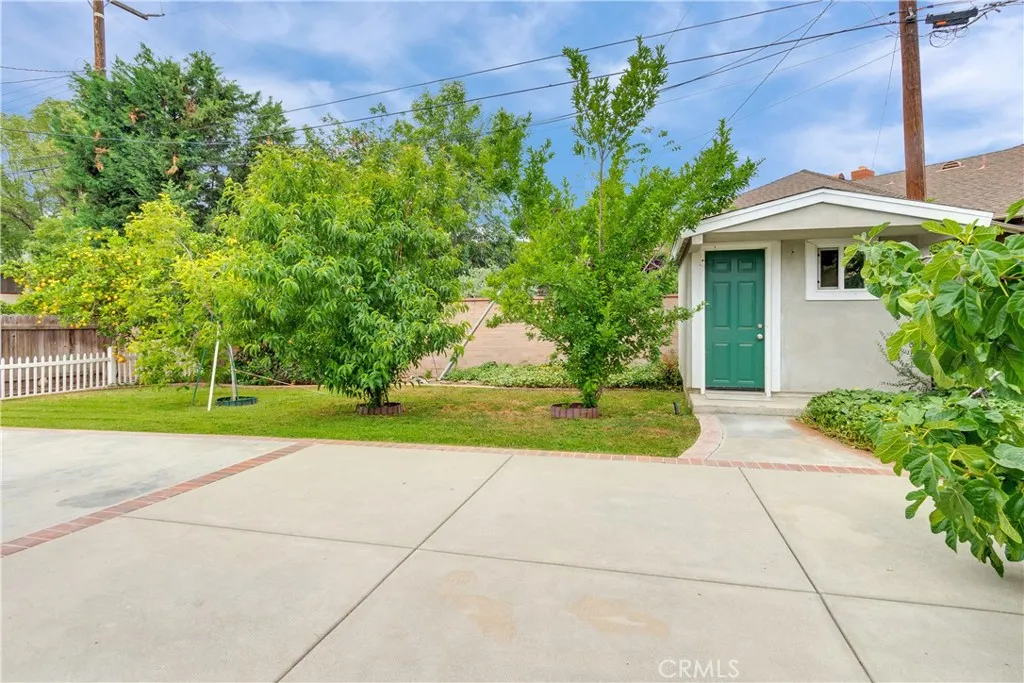 main property photo 24