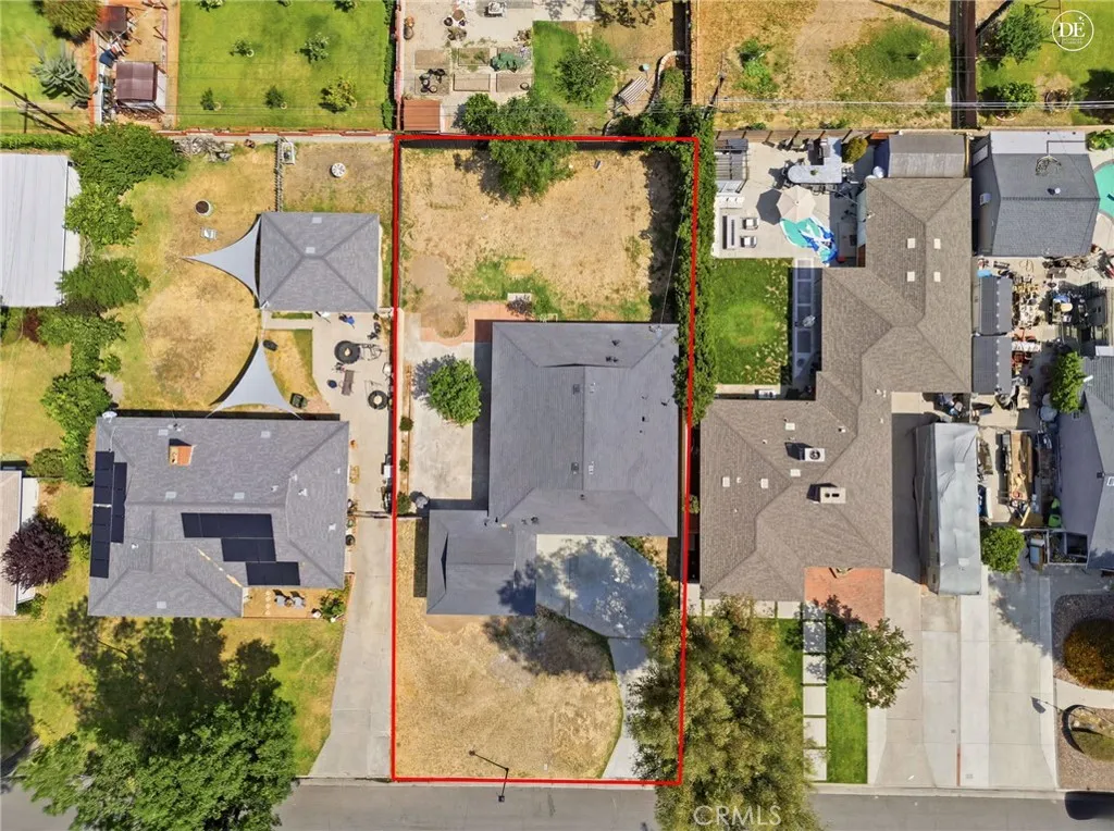 main property photo 24