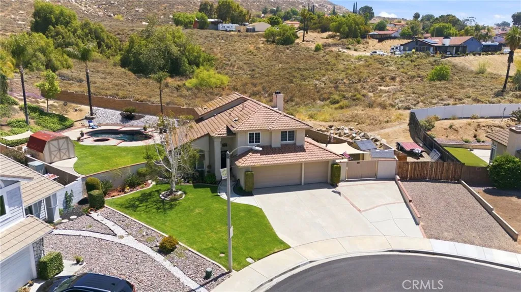 main property photo 50
