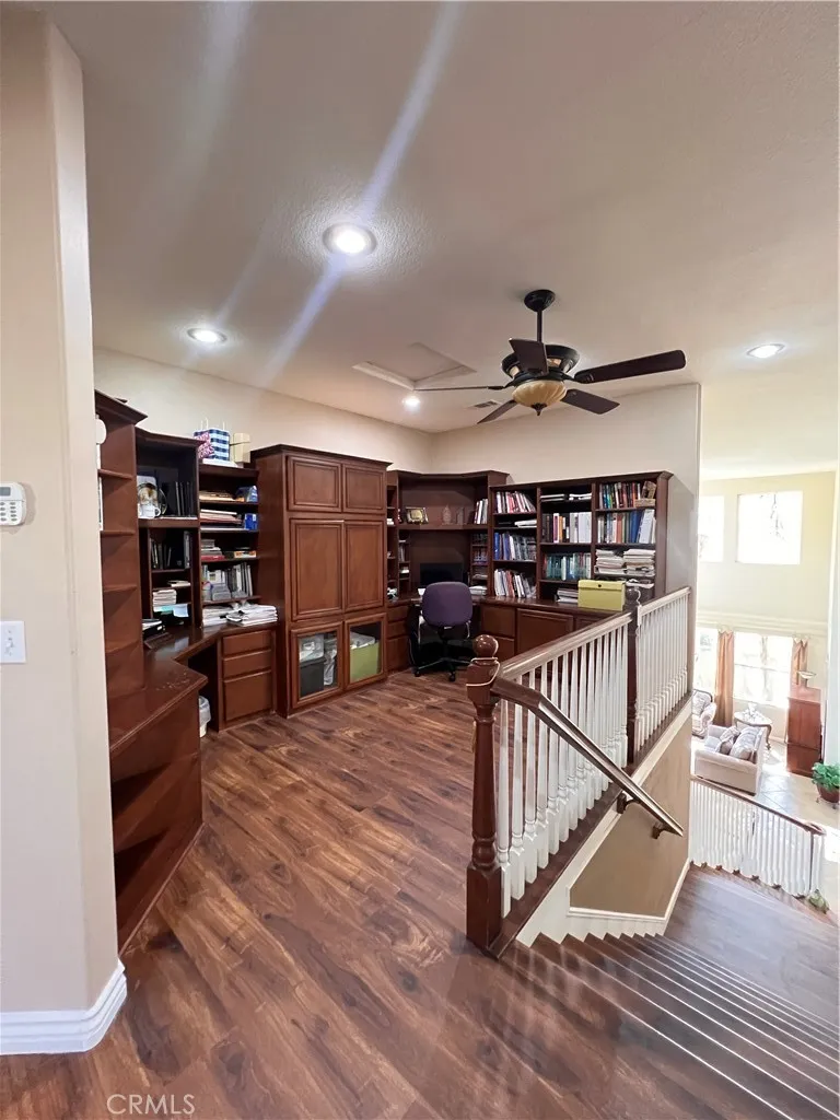 main property photo 30