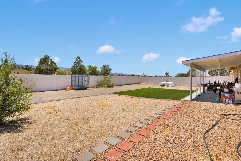 main property photo 10