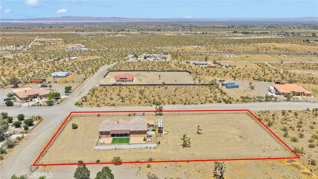 main property photo 19