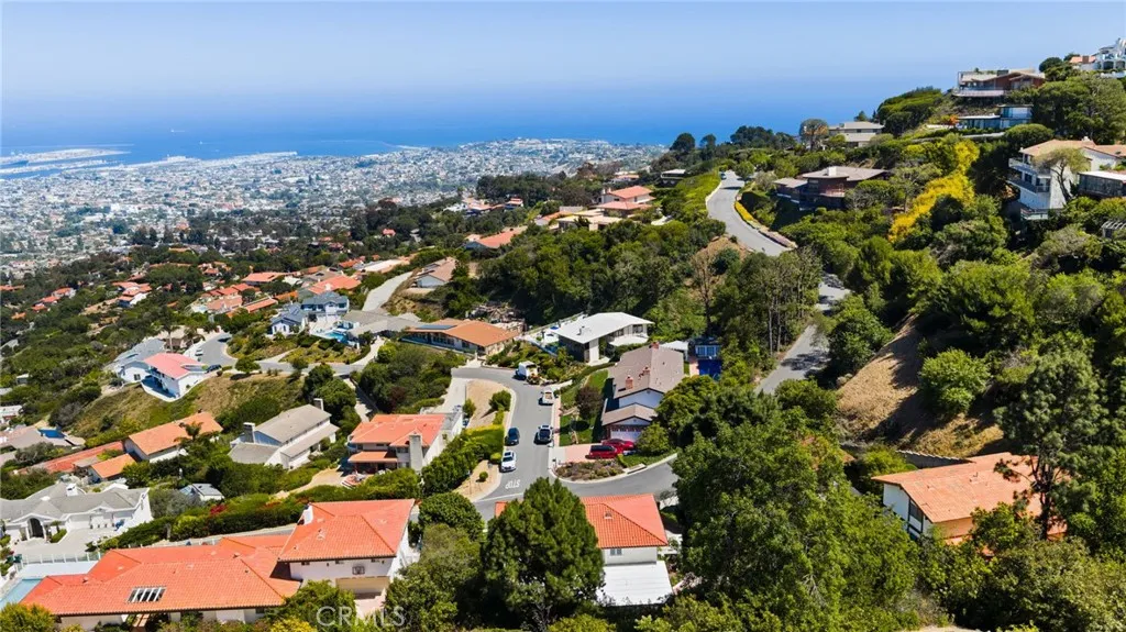 main property photo 66