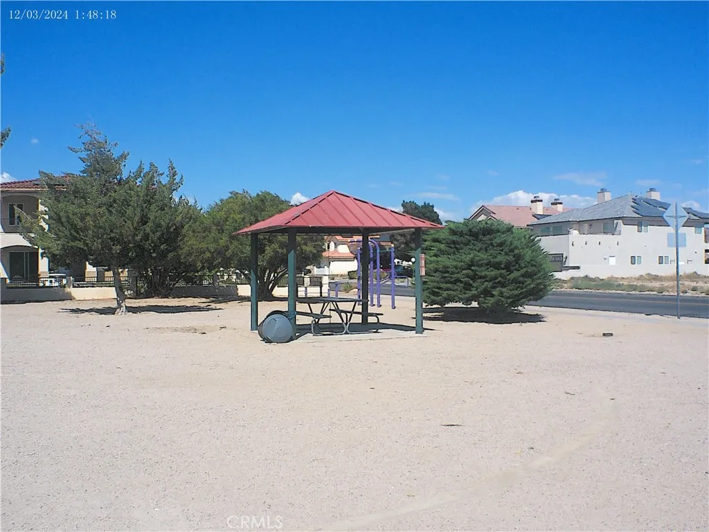 main property photo 13