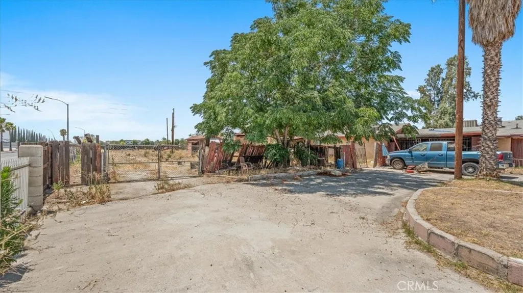 main property photo 13