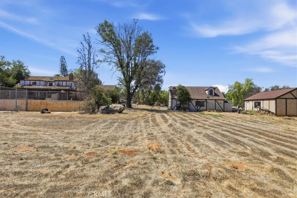 main property photo 44