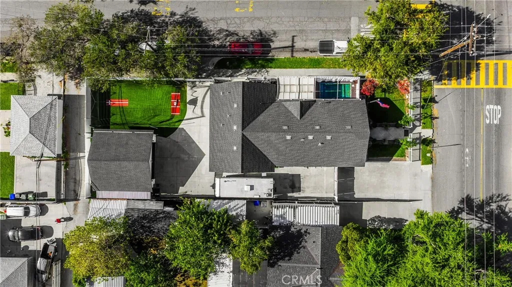 main property photo 51