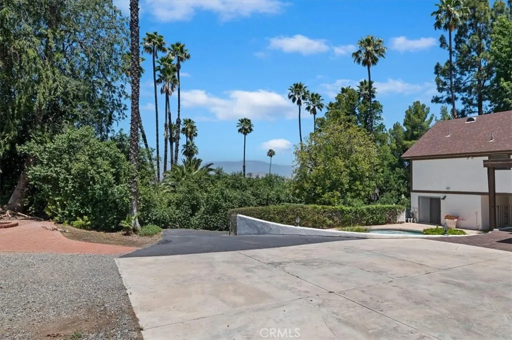 main property photo 63