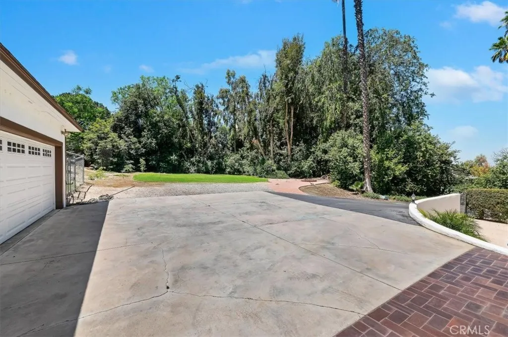 main property photo 65