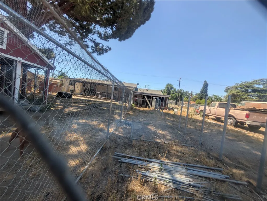 main property photo 14