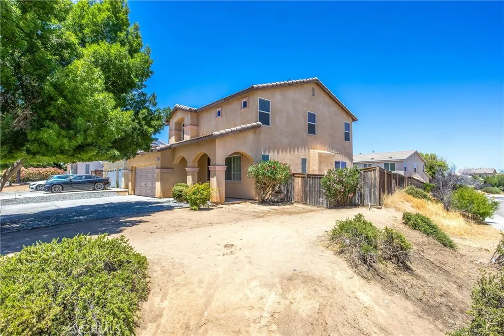 main property photo 5