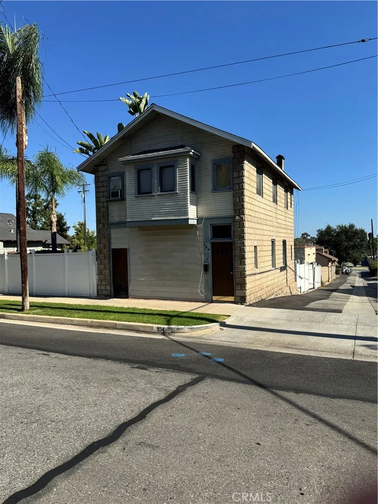 main property photo 15