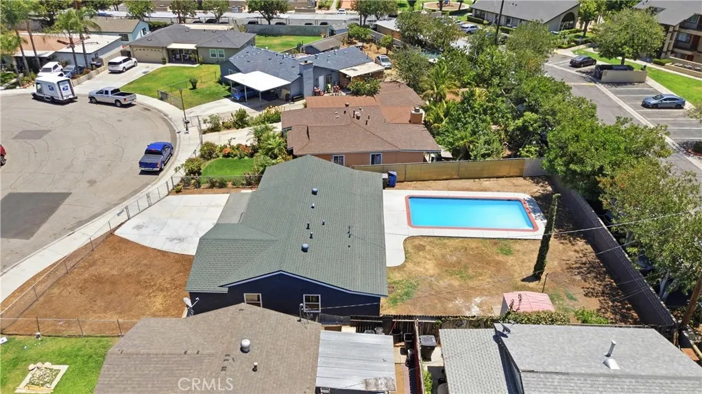 main property photo 58