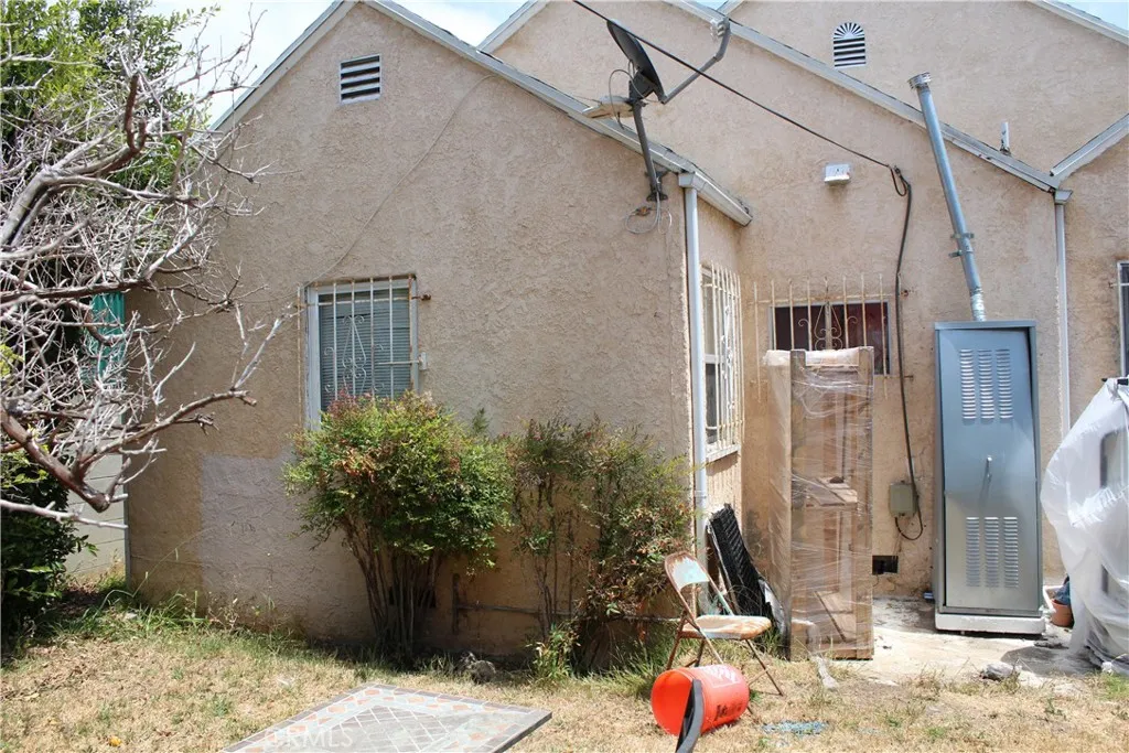 main property photo 7