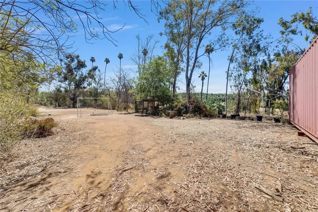 main property photo 43