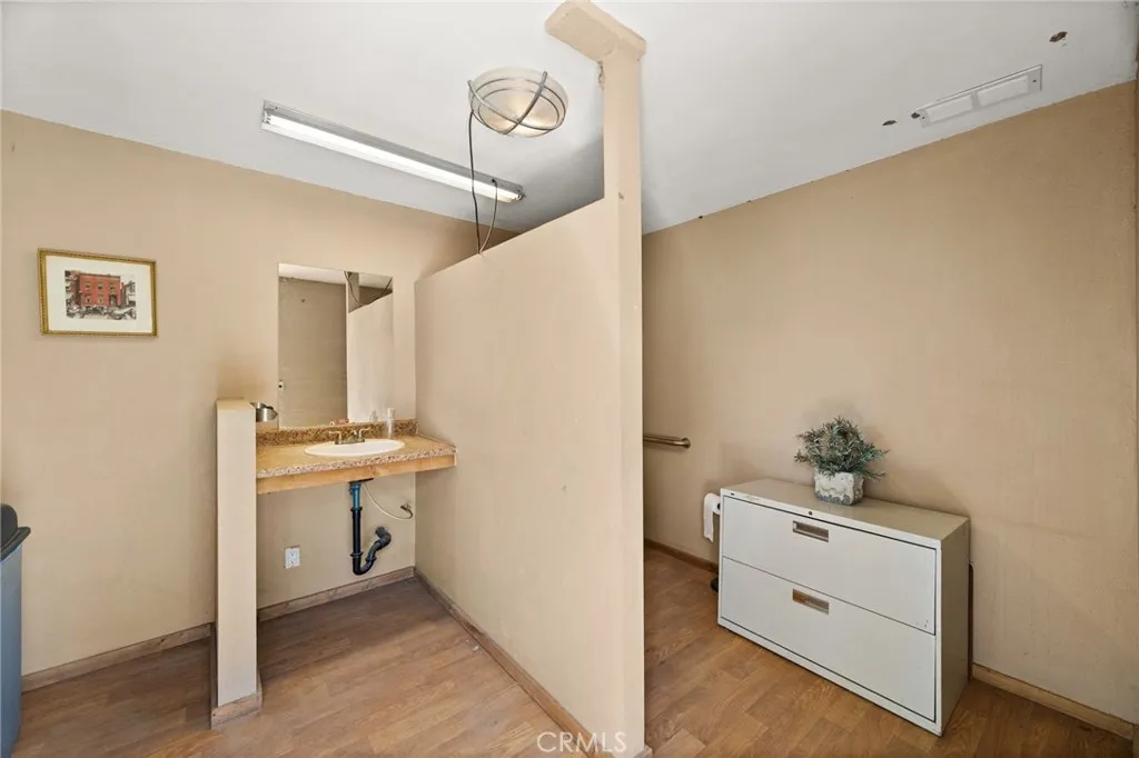 main property photo 62
