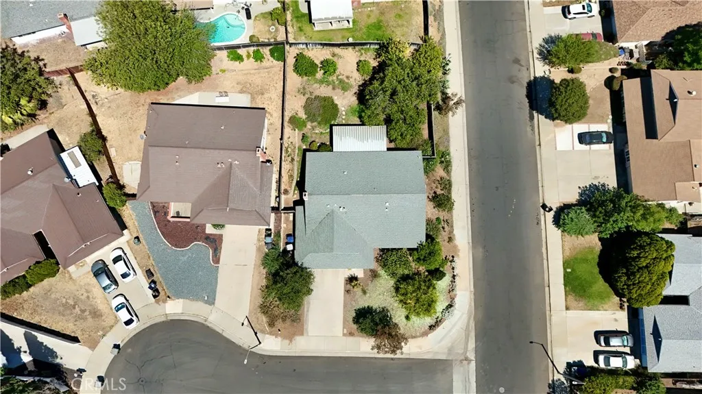 main property photo 15