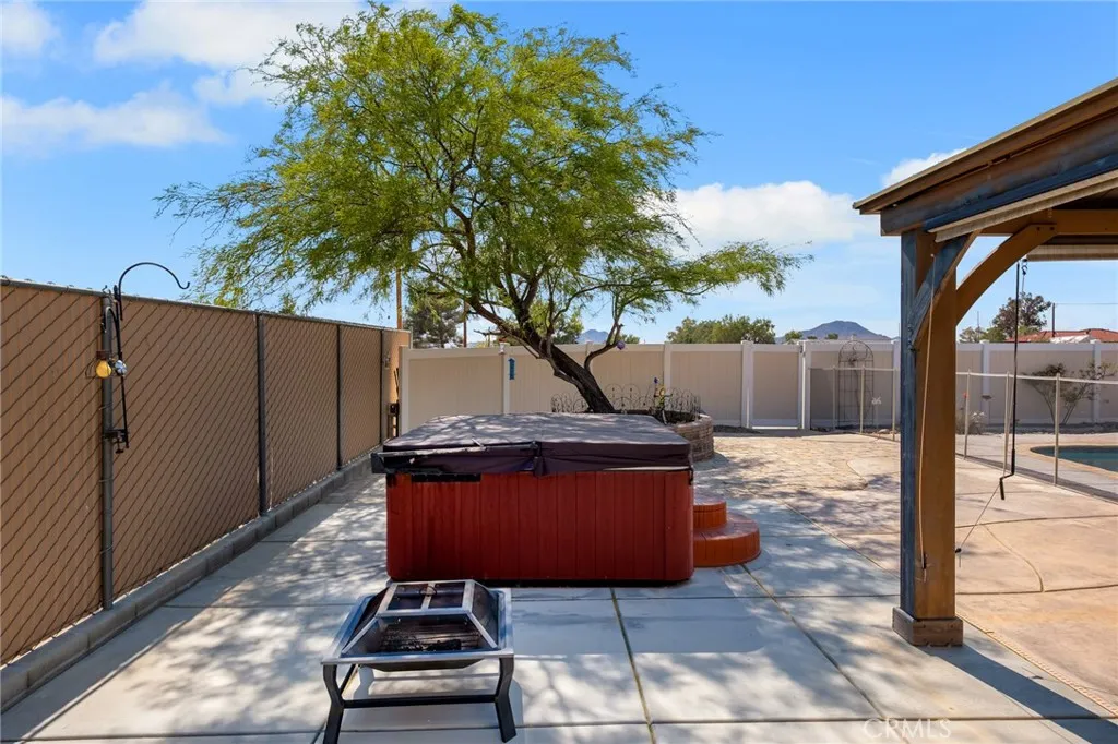 main property photo 34