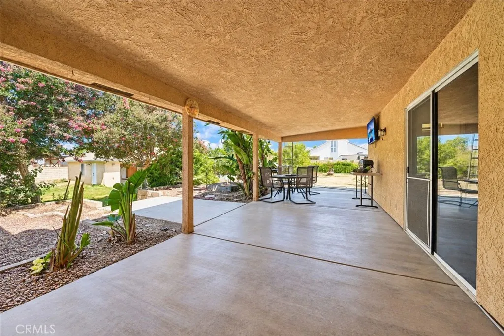 main property photo 17
