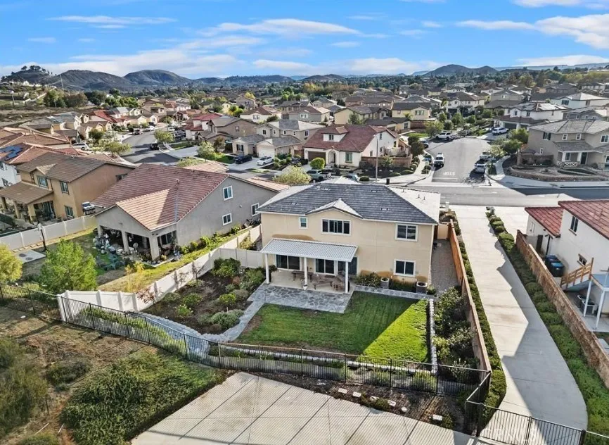 main property photo 44