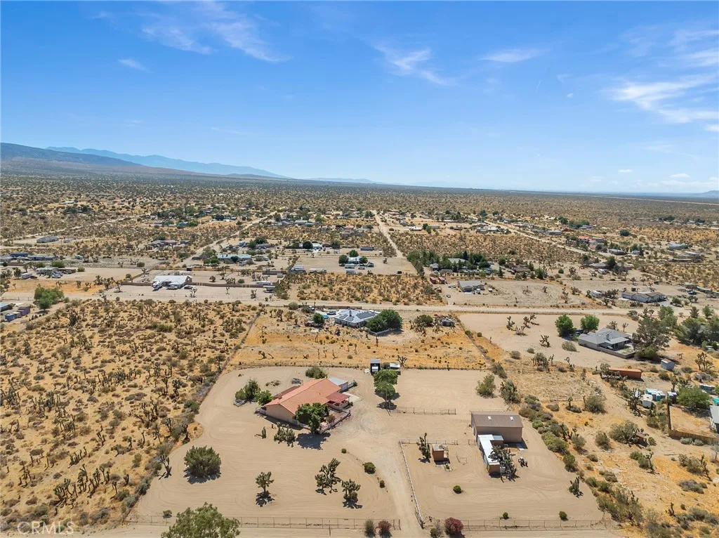 main property photo 6