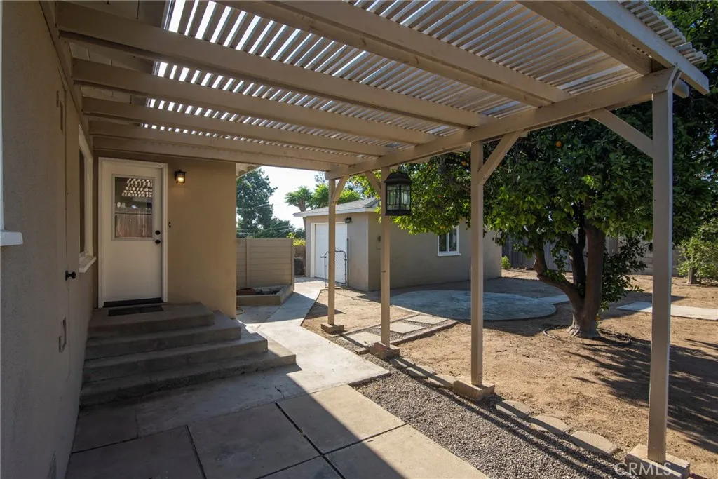 main property photo 34