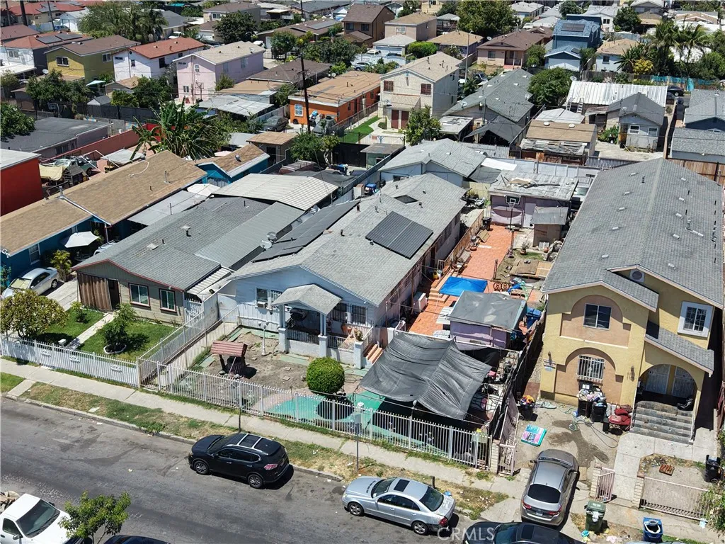 main property photo 11