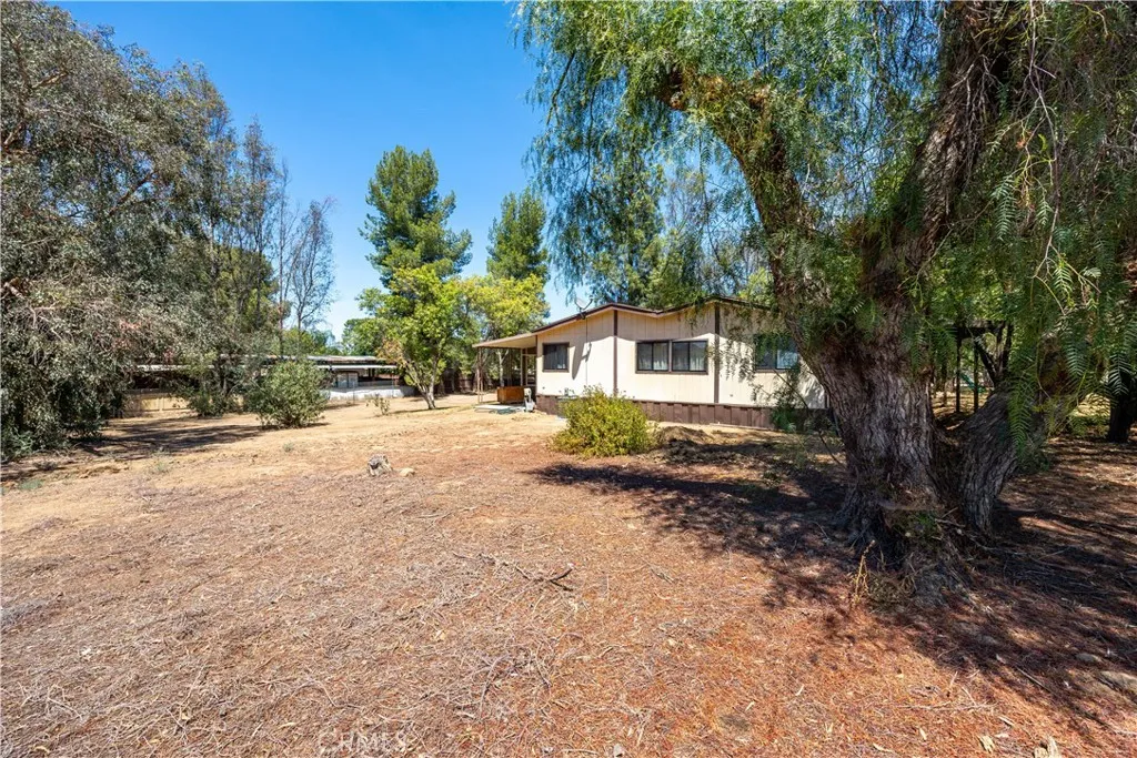 main property photo 31
