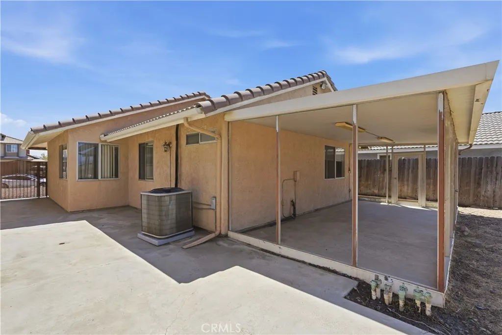 main property photo 17
