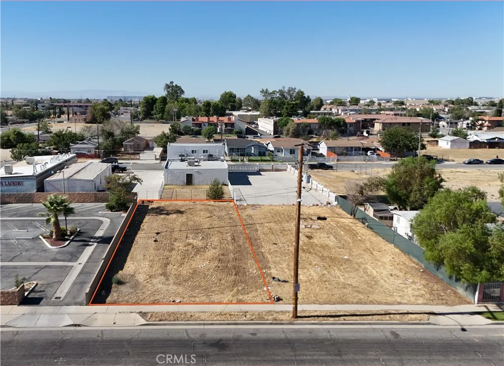 main property photo 4