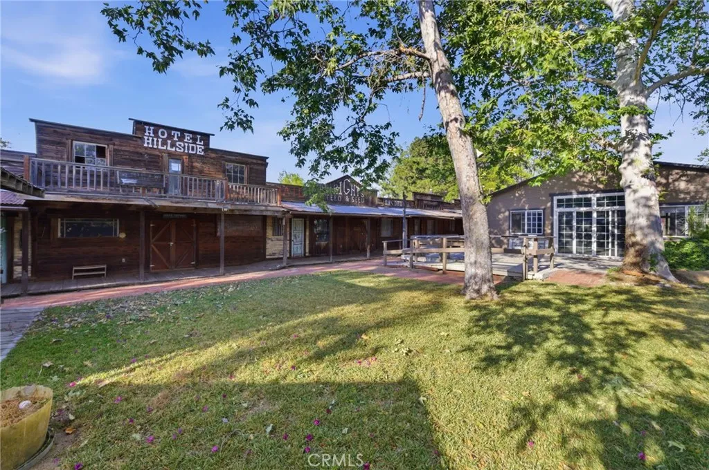 main property photo 15