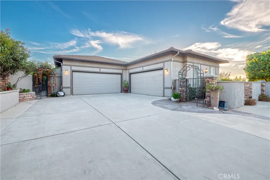 main property photo 70