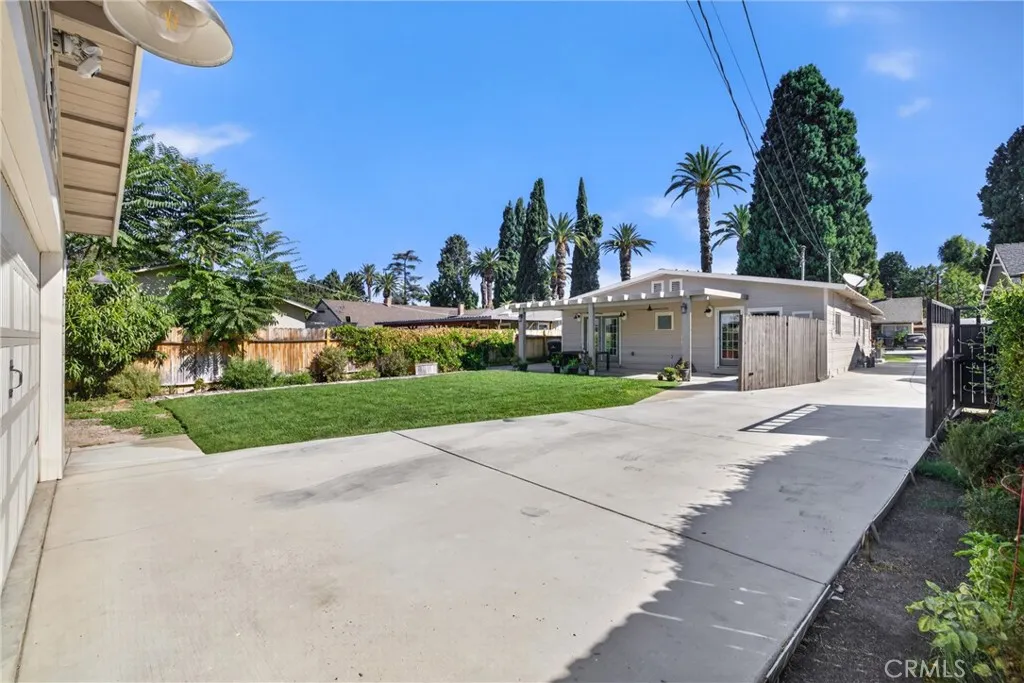 main property photo 46